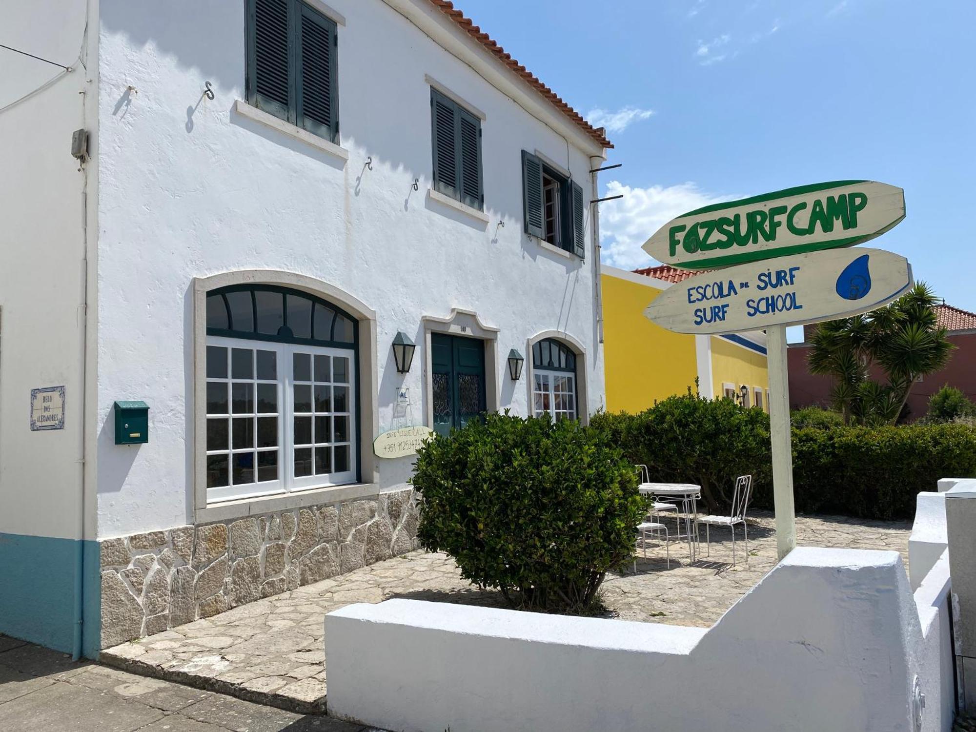 Foz Surfcamp Hotell Foz do Arelho Eksteriør bilde